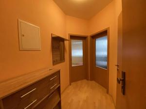 Pronájem bytu 2+kk, Hradec Králové, Svatojánská, 30 m2