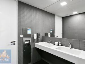 Pronájem kanceláře, Praha - Nové Město, Purkyňova, 664 m2