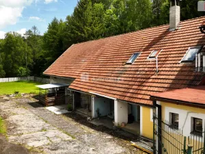 Prodej rodinného domu, Zvěstov - Roudný, 505 m2