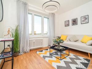 Pronájem bytu 3+kk, Praha - Hloubětín, Poděbradská, 53 m2