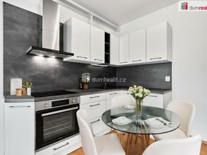 Prodej bytu 2+kk, Praha - Hostivař, Vladycká, 45 m2