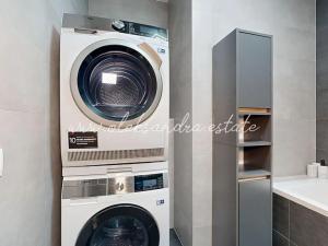 Prodej bytu 3+kk, Praha - Hloubětín, Laponská, 77 m2