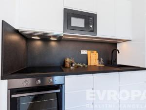 Prodej bytu 1+kk, Praha - Strašnice, Názovská, 45 m2