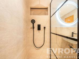 Prodej bytu 1+kk, Praha - Strašnice, Názovská, 45 m2