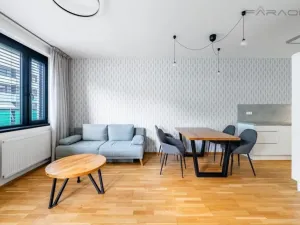 Prodej bytu 3+kk, Praha - Holešovice, U průhonu, 75 m2