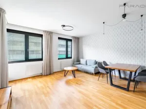 Prodej bytu 3+kk, Praha - Holešovice, U průhonu, 75 m2