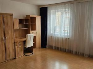 Pronájem bytu 3+1, Jihlava, Kosmákova, 100 m2