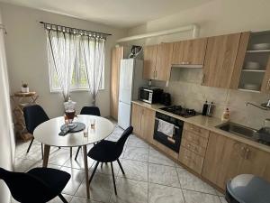 Prodej bytu 2+1, Praha - Strašnice, Sečská, 64 m2