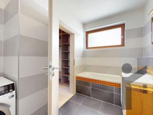 Prodej bytu 3+kk, Praha - Stodůlky, Márova, 71 m2