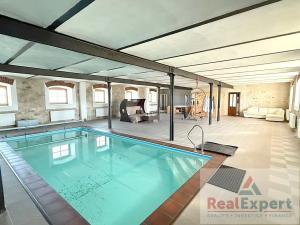 Prodej vícegeneračního domu, Bavorov, 1750 m2
