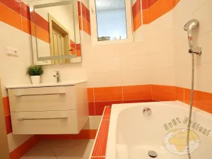 Pronájem bytu 3+kk, Praha - Nusle, Pod vilami, 98 m2