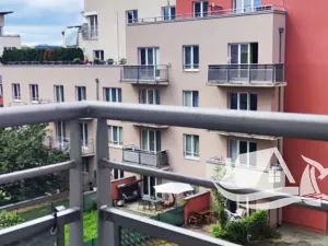 Prodej bytu 3+kk, Praha - Záběhlice, Velenovského, 77 m2