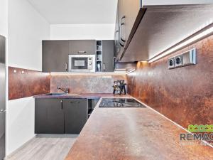 Pronájem bytu 2+kk, Uherské Hradiště, Jabloňová, 52 m2