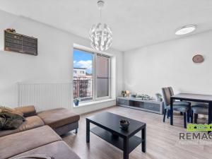 Pronájem bytu 2+kk, Uherské Hradiště, Jabloňová, 52 m2
