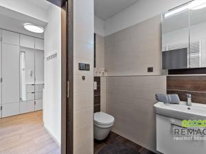 Pronájem bytu 2+kk, Uherské Hradiště, Jabloňová, 52 m2