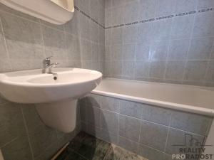 Pronájem bytu 3+1, Kladno - Kročehlavy, Dánská, 74 m2