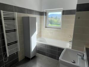 Prodej bytu 3+kk, Rožnov pod Radhoštěm, Písečná, 82 m2