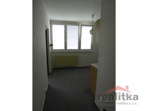 Pronájem bytu 1+1, Opava, Jasná, 36 m2