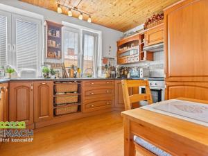 Prodej bytu 3+1, Hronov, Husova, 78 m2