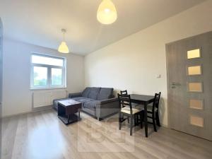 Pronájem bytu 2+kk, Milovice, Slepá, 42 m2