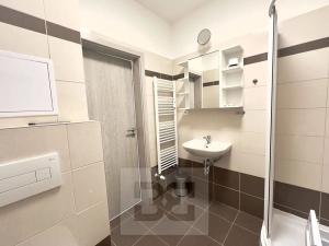 Pronájem bytu 2+kk, Milovice, Slepá, 42 m2