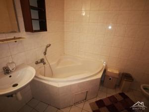 Pronájem bytu 1+kk, Jihlava, Srázná, 52 m2