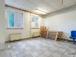 Prodej výrobních prostor, Vojkovice, 12027 m2