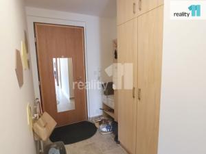 Pronájem bytu 2+kk, Praha - Holešovice, Osadní, 77 m2