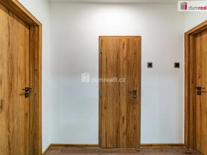 Prodej bytu 3+kk, Sokolov, Jednoty, 61 m2