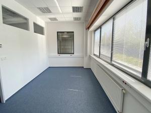 Pronájem výrobních prostor, Plzeň - Křimice, Chebská, 495 m2