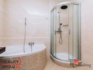 Pronájem bytu 3+kk, Hradec Králové - Třebeš, Labská louka, 82 m2