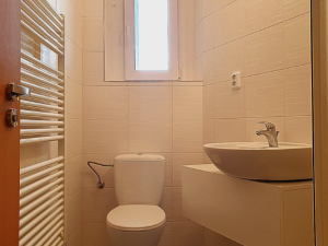 Pronájem bytu 1+kk, Praha - Vysočany, Vysočanské náměstí, 32 m2