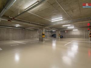 Pronájem bytu 1+kk, Praha, Českobrodská, 36 m2