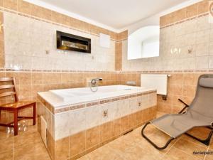 Prodej ubytování, Mikulášovice, 1256 m2