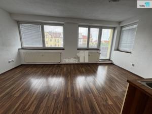 Pronájem bytu 1+kk, Plzeň - Jižní Předměstí, Bendova, 33 m2