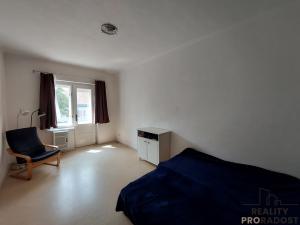 Pronájem bytu 2+kk, Praha, Biskupcova, 47 m2