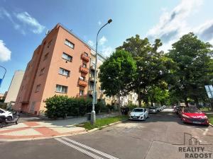 Pronájem bytu 2+kk, Praha, Biskupcova, 47 m2