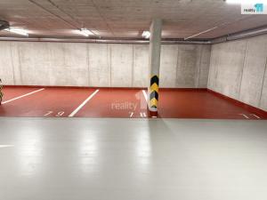 Pronájem garáže, Praha - Kamýk, Zimova, 13 m2