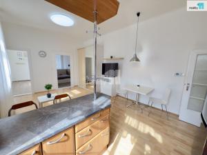 Pronájem bytu 3+kk, Praha - Nusle, Táborská, 56 m2