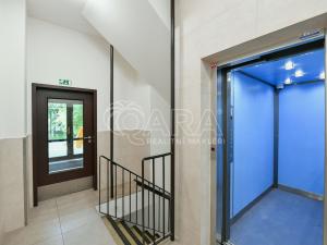 Pronájem bytu 1+1, Praha - Libeň, Podvinný mlýn, 53 m2