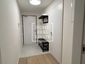 Prodej bytu 1+kk, Praha - Smíchov, Nádražní, 29 m2