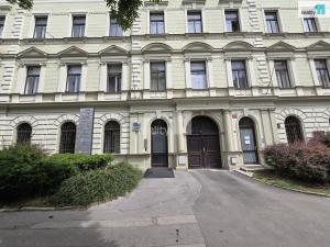 Pronájem bytu 1+kk, Praha - Bubeneč, Korunovační, 23 m2