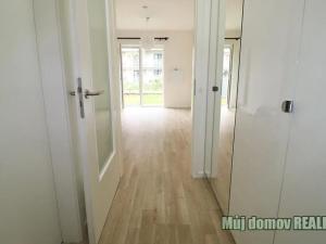 Pronájem bytu 1+kk, Praha - Libeň, Novovysočanská, 24 m2
