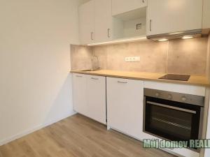 Pronájem bytu 1+kk, Praha - Libeň, Novovysočanská, 24 m2