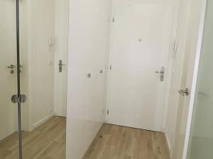 Pronájem bytu 1+kk, Praha - Libeň, Novovysočanská, 24 m2