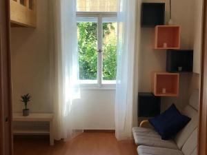 Pronájem bytu 1+kk, Praha - Smíchov, Nádražní, 24 m2