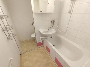 Pronájem bytu 1+1, Brno, Absolonova, 34 m2