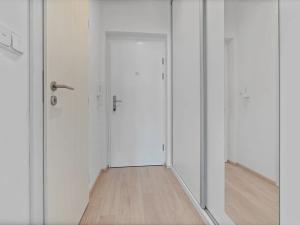 Pronájem bytu 1+kk, Zlín, Hřebíčkova, 30 m2