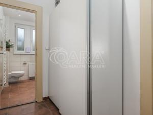 Pronájem bytu 2+kk, Praha - Nusle, Táborská, 50 m2