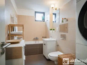 Prodej bytu 3+kk, Praha - Dolní Chabry, Poštova, 166 m2